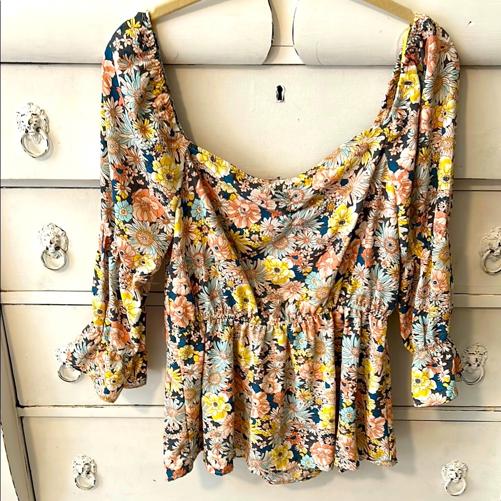 Elegant Floral Women's Blouse